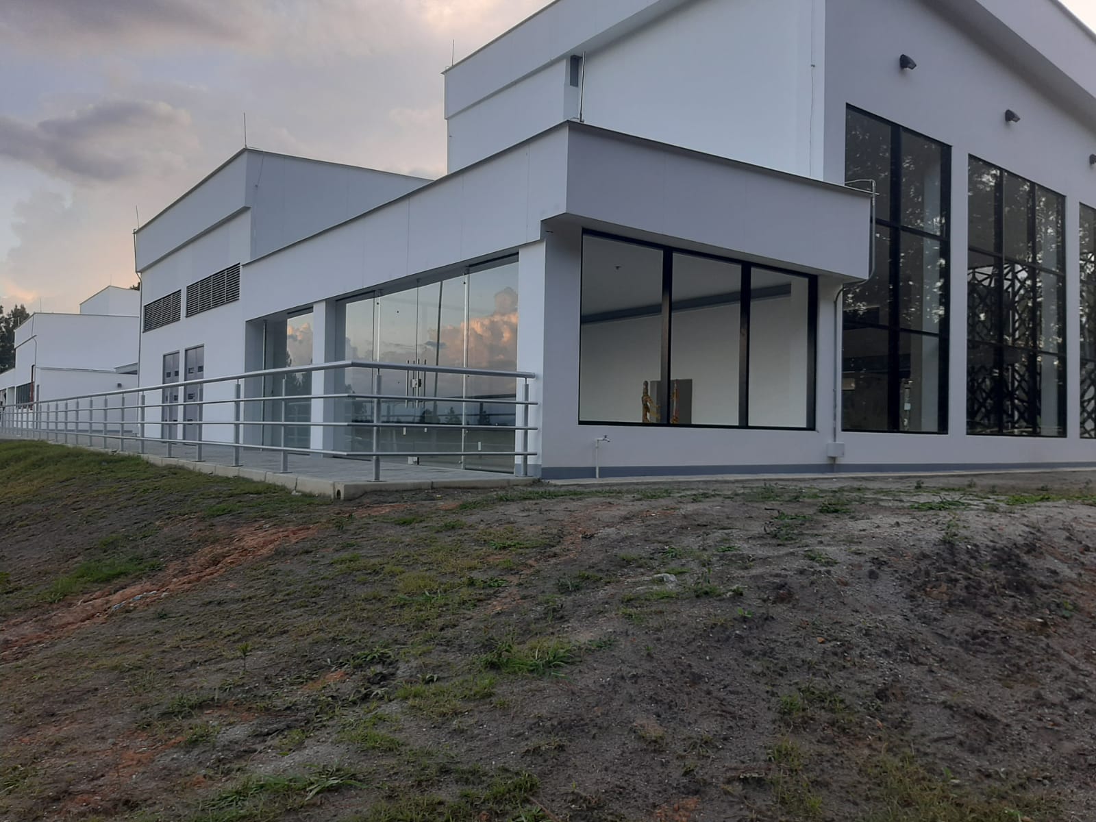 Centro de eventos – Ventanales